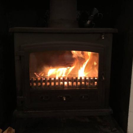 Stunning Bebington Maisonette - Large Private Drive And Entrance, Good Transport Links 외부 사진